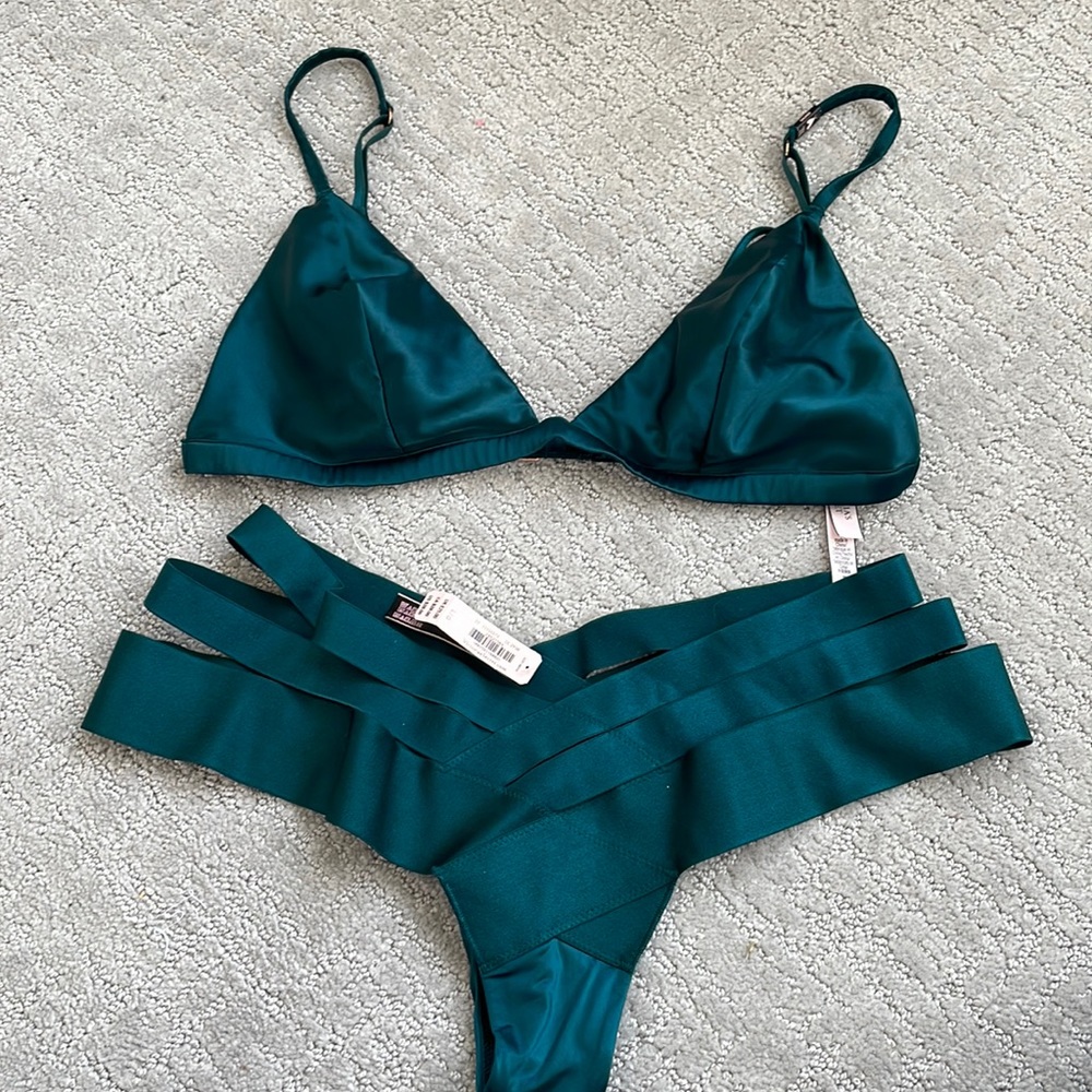 NWT - Green Victorias Secret Lingerie Set